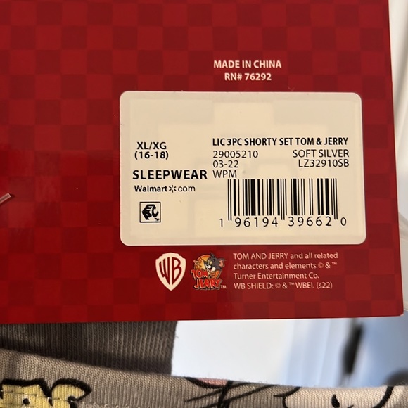 Tom and Jerry 3pc sleep-short set with socks - Picture 6 of 6